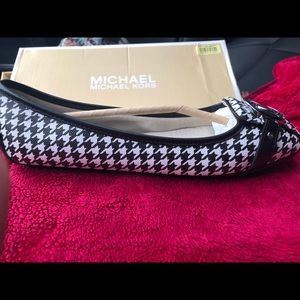 Michael Kors Houndstooth Flats